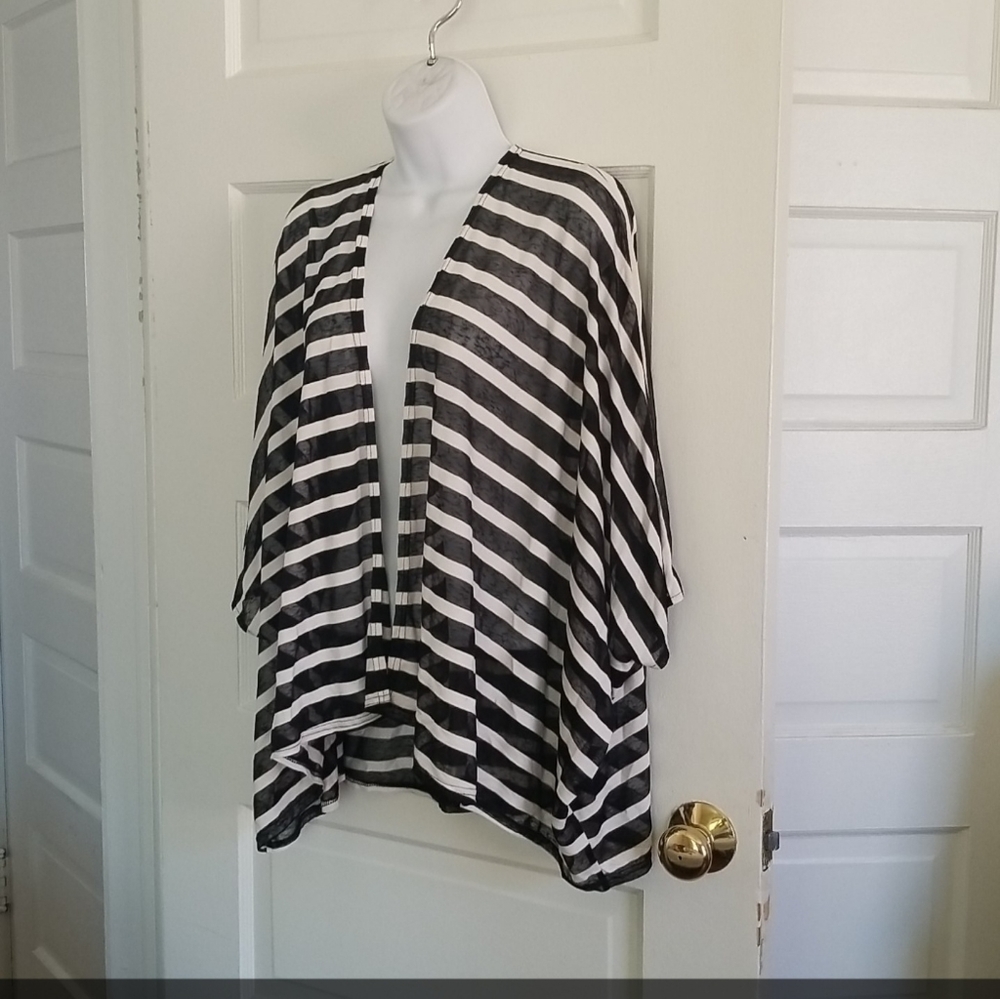 O/S Kimono wrap